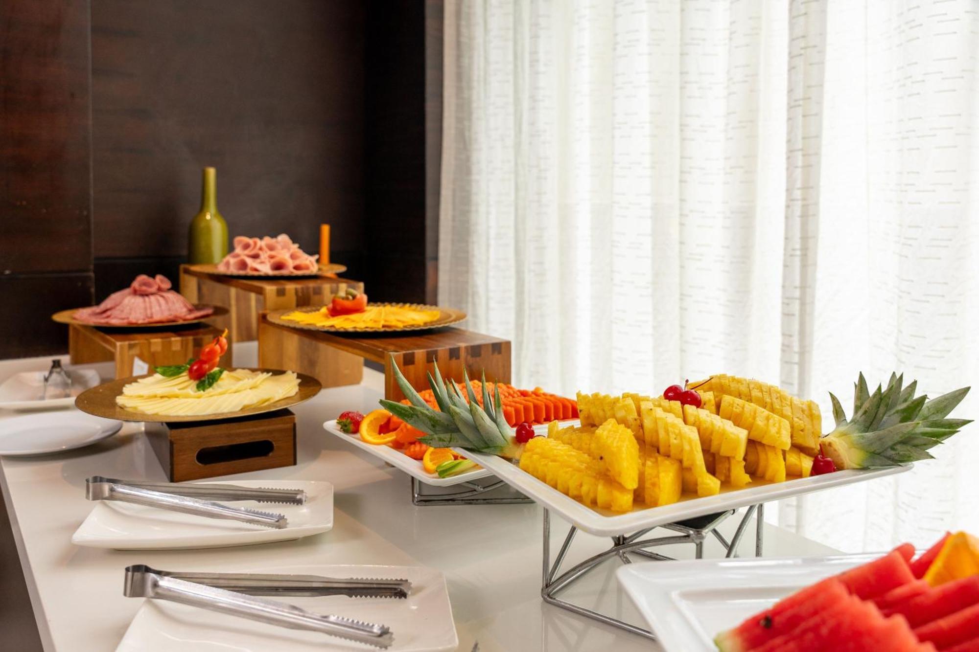 Courtyard By Marriott Panama Metromall Tocumen Εξωτερικό φωτογραφία